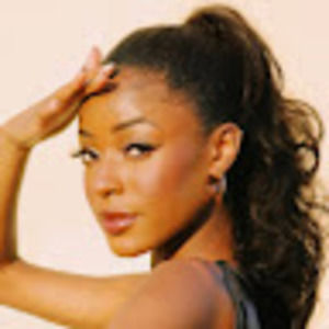 Meet your Posher, Noelle